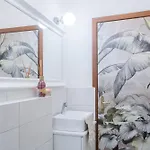 Centro Proprio Dietro L'angolo Apartment *