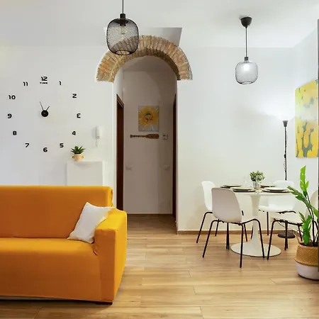 Centro Proprio Dietro L'angolo * 科莫