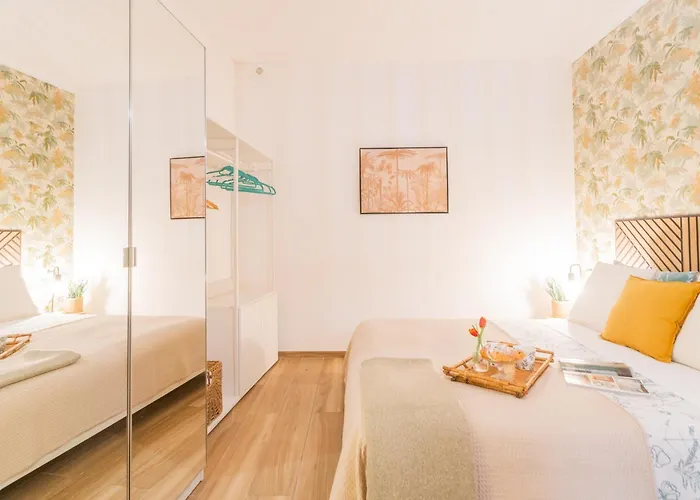 Centro Proprio Dietro L'angolo Daire Como