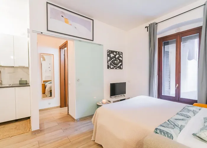Centro Proprio Dietro L'angolo Daire