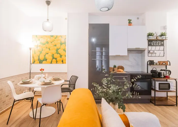 Centro Proprio Dietro L'angolo Daire Como