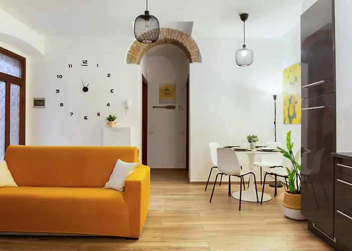 Centro Proprio Dietro L'angolo * Como